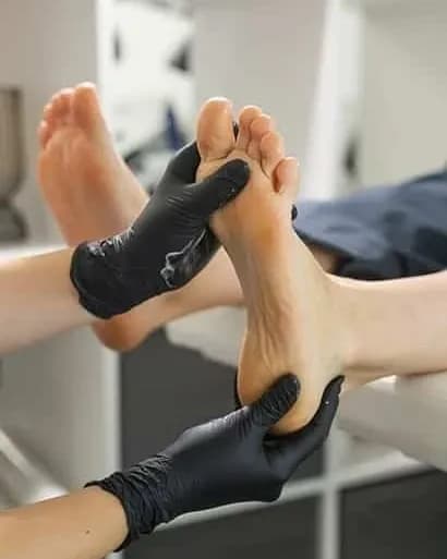 https://hypeready-admin-prod.s3.amazonaws.com/closebi-prod/Foot-Rejuvenation-DCP07