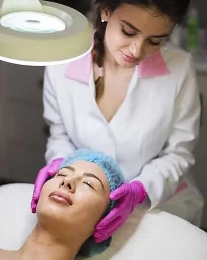 https://hypeready-admin-prod.s3.amazonaws.com/closebi-prod/Insta-Glow-Skin-Rejuvenation-DCP12